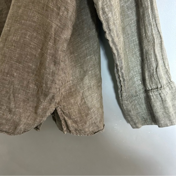 Foxcroft Oatmeal Lagenlook 100% Linen Long Sleeve Button Down Top - Picture 3 of 9